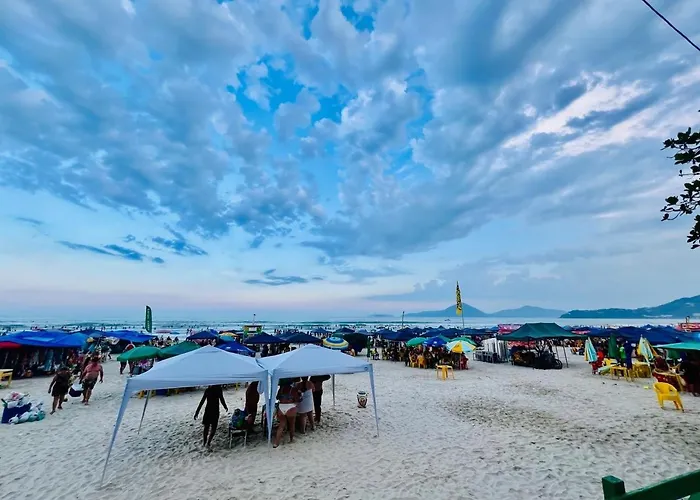 Apartamento Ubatuba - Praia grande - 260m da praia